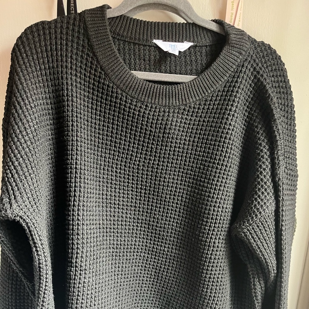 TIME AND TRU BLACK SWEATER 3X
